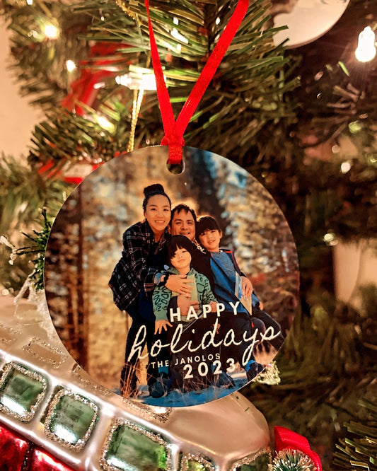 CUSTOM HOLIDAY ORNAMENT